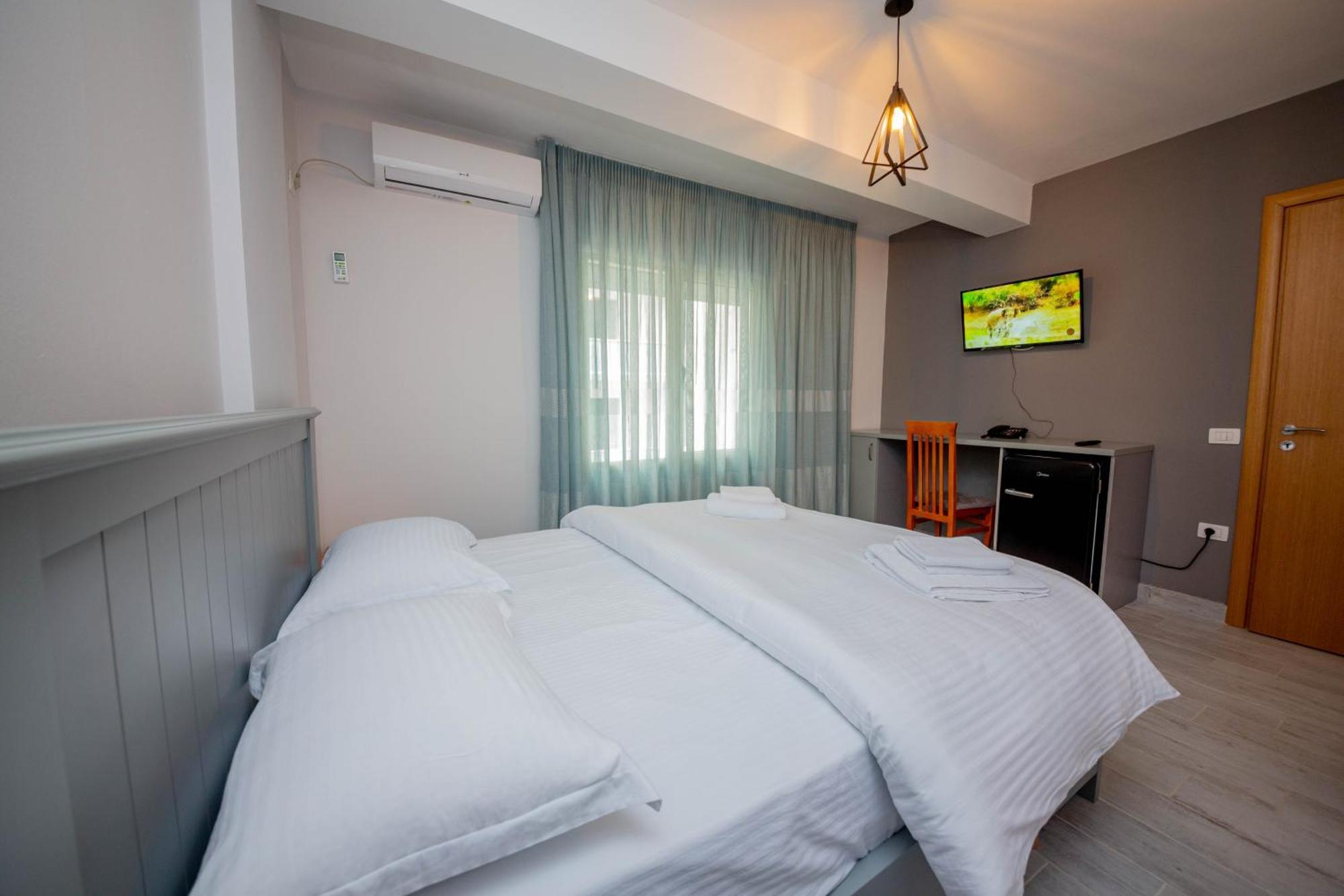 Aerial Hotel & Spa Vlorë Exterior foto